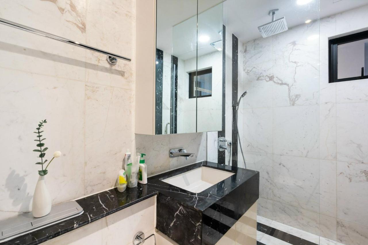 Luxury D1Mension In District 1 Freepoolsaunagym Ciudad Ho Chi Minh  Exterior foto